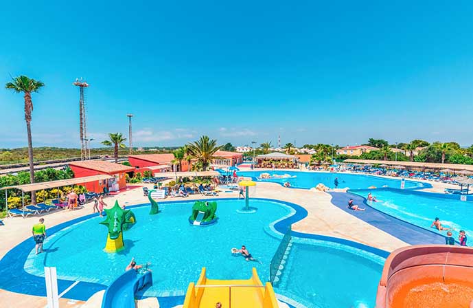 //www.jet2holidays.com/-/media/assets/product images - custom overview groups/mah/lago/mah_315_roc_lago_park_apartments_0719_06.jpg